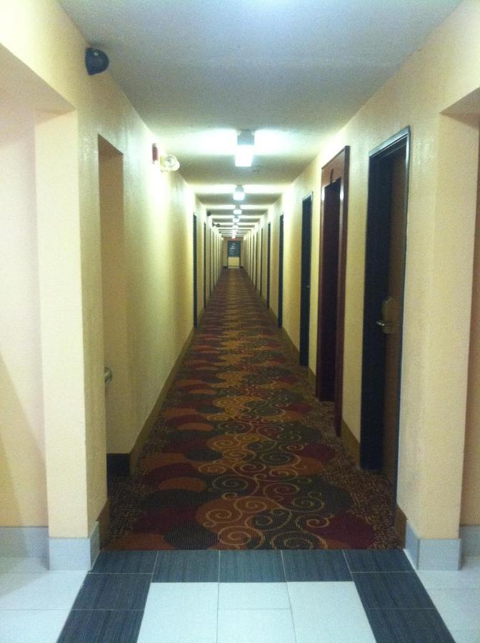 Hotel Super 8 South By Wyndham Bowling Green Exterior foto